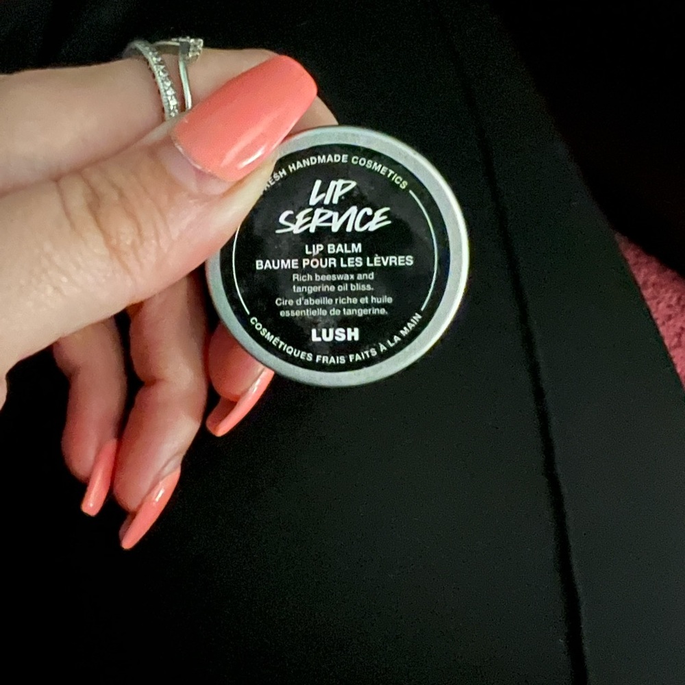 New lip service scrub